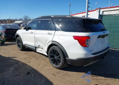 2020 Ford Explorer Xlt z USA, uszkodzony, nr VIN 1FMSK8DH1LGC43938